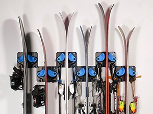 Securely holds your snowboards, skis, and schloads more!